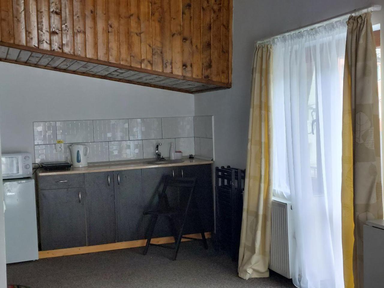 Vila Foc Alb Apartamente-בוסטאני מראה חיצוני תמונה