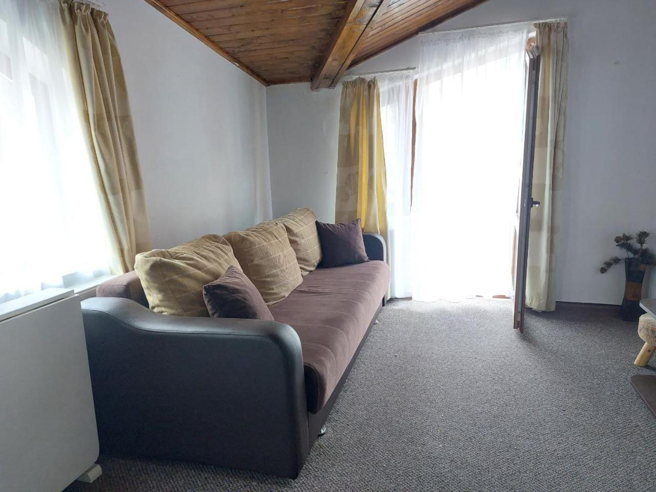 Vila Foc Alb Apartamente-בוסטאני מראה חיצוני תמונה